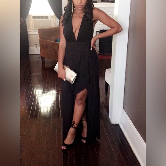 🔥HP🔥 BCBGMAXAZRIA Formal Black Long Halter Dress - Picture 9 of 10